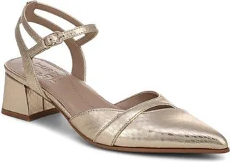 Naturalizer Merritt Slingback Pointed Toe Pump in Light Champagne Lthr at Nordstrom, Size 8.5