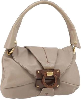 Ferragamo Pre-owned Shoulder Bags, female, Beige, Size: ONE SIZE Pre-owned Leather Shoulder Bag