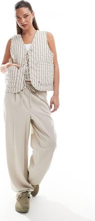 Only tie front quilted vest in beige stripe-Neutral
