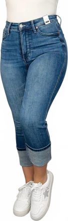Judy Blue Rylee butt Lifting Tummy Control High-Rise Capris Jean In Medium Wash Denim
