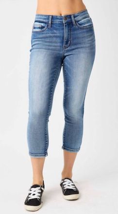 Judy Blue Mid Rise Non Distressed Skinny Capri Jeans In Vintage Wash
