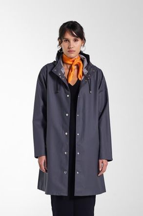 Stutterheim Mosebacke Lightweight Raincoat in Charcoal at Nordstrom, Size X-Large
