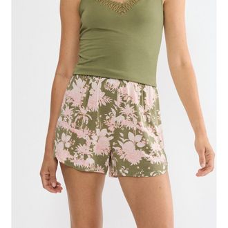 Triumph Short met opdruk AURA SPOTLIGHT