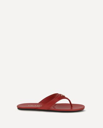 Prada Sandali infradito in vernice Woman 39.5