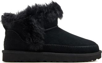 UGG Classic Ultra Mini Chalet Boot - Dames - Winterlaarzen - Zwart - 36 EU - Leer - Schoenen