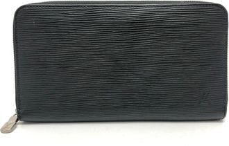 Louis Vuitton Black Epi Leather Long Wallet (Bi-Fold) (Pre-Owned)