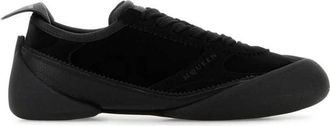 Alexander McQueen Suede and Leather Runner Sneakers - Dames - Sneakers - Zwart - 36 EU - Leer - Schoenen