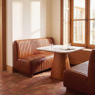 Maisons du monde Banco profesional de 3 plazas de cuero marr&oacute;n
