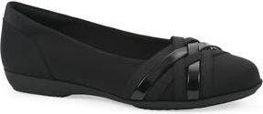 White Mountain Chic Flat in Black/Nylon at Nordstrom Rack, Size 6.5