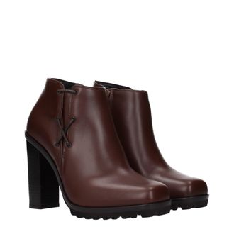 Max Mara Lace-up Leather Ankle Boot - Brown