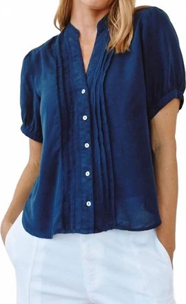 Bella Dahl Short Sleeve Pintuck Blouse In Navy Dusk