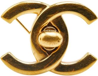 Chanel Pre-owned Jewellery, female, Yellow, Size: ONE SIZE Pre-owned Metal Brooch