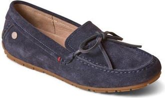 Minnetonka Moc Toe Driving Loafer in Navy at Nordstrom, Size 8.5