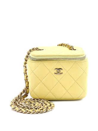 Chanel Classic Vanity Case with Chain Quilted Caviar Mini pouch - Yellow