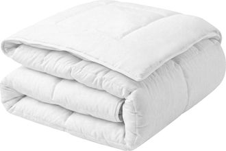 Beliani Edred&oacute;n Microfibra Relleno De Poli&eacute;ster 200 X 220 Cm Personas Al&eacute;rgicas Lemberg