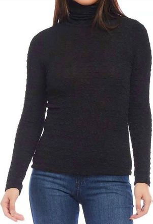 Karen Kane Brynce Relaxed Neck Top In Black