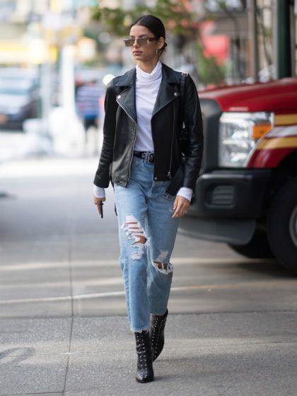 Anche tu non sai come vestirti in questi giorni? Ecco 5 look da copiare a novembre