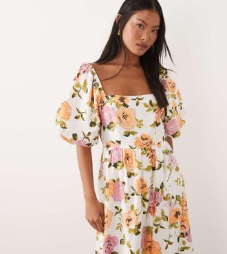 Vila Vestito lungo a balze con maniche voluminose bianco a fiori