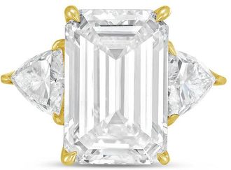 Diana M. Jewels 18kt yellow gold 6ct lab grown emerald diamond ring with trillions on the sides