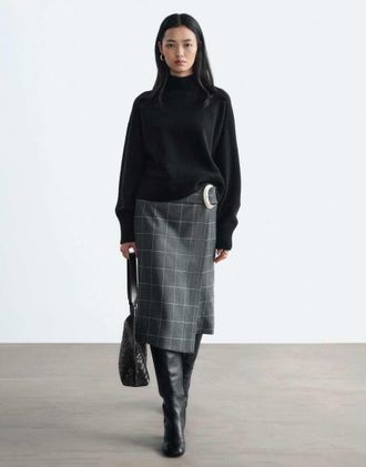 & Other Stories maglione in misto lana e cotone con collo a imbuto nero