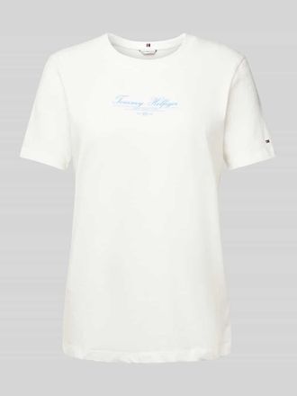 Tommy Hilfiger T-Shirt mit Label-Print in Ecru, Größe XXXL