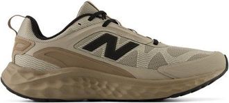 New Balance Hombre Arishi v4 Utility en Marr&oacute;n/Negro, Talla 42.5