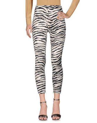 Elisabetta Franchi BOTTOMWEAR - Pantaloni su YOOX.COM