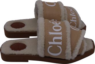 Chlo&eacute; Chloe Woody Shearling Flat Slides in Beige Canvas