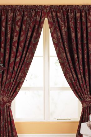 Riva Paoletti Shiraz Traditional Jacquard Pencil Pleat Curtains in Burgundy | Size: 229 cm width x 229 cm drop