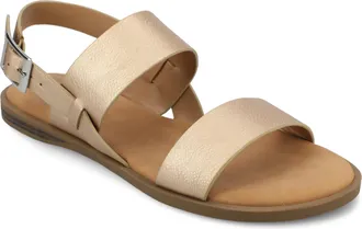 Journee Collection Women & apos;s Lavine Medium and Wide Width Flat Sandals