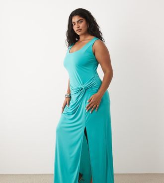 Tfnc Plus Vestito lungo sinuoso blu acqua con scollo rotondo e nodo con spacco