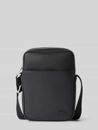 Lacoste Umh&auml;ngetasche mit Logo-Print Classic Vertical Camera B in Black, Gr&ouml;&szlig;e 1