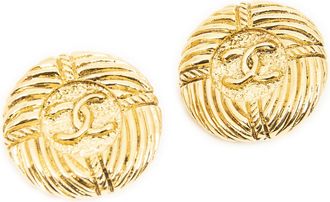 Chanel CC Round Clip On Earrings Oorbellen