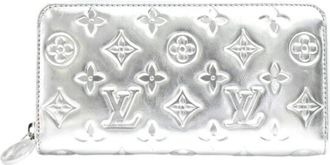 Louis Vuitton Silver Chain/Shoulder Wallet (Pre-Owned)