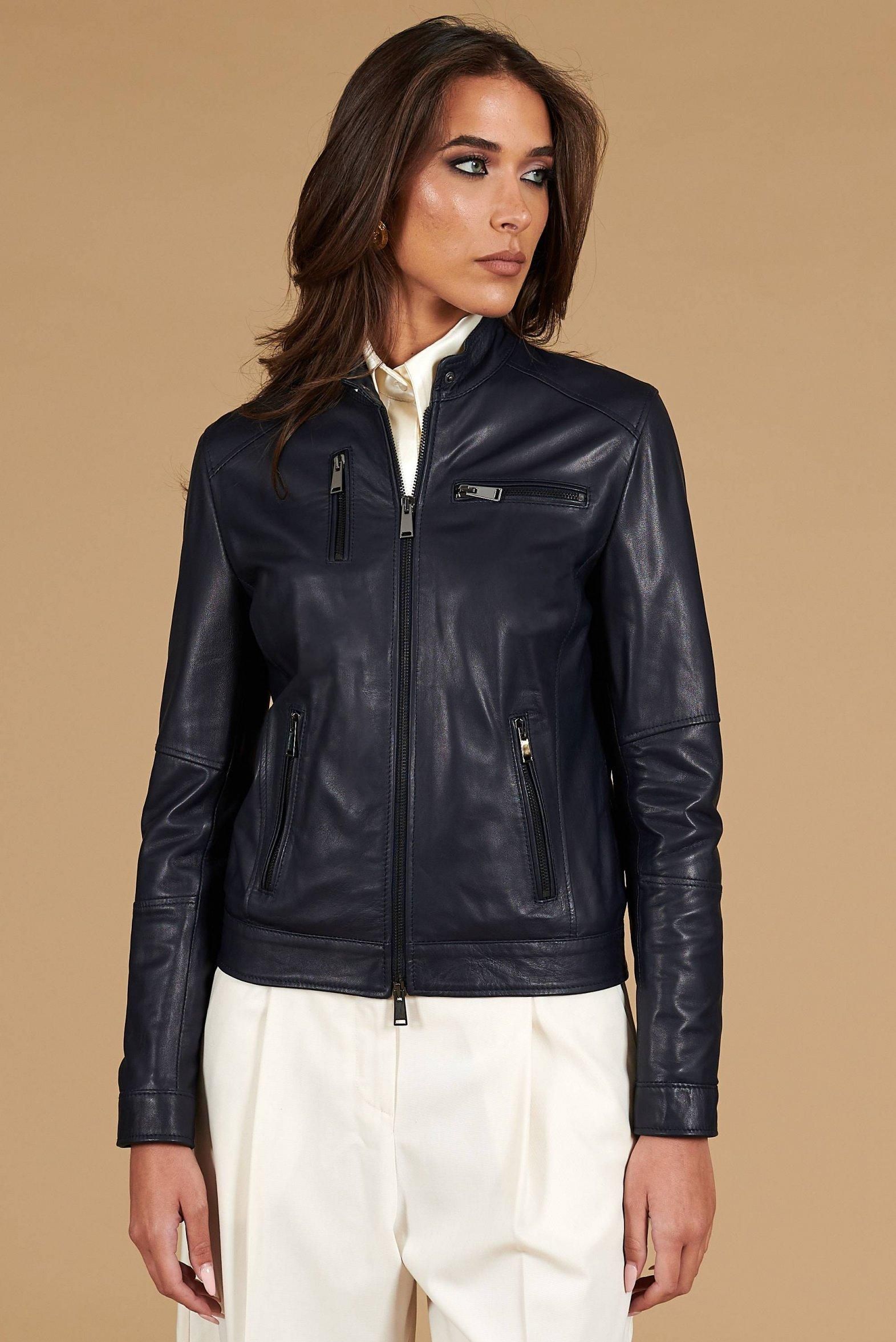 Abbigliamento da Donna in saldo fino al −75% Stylight