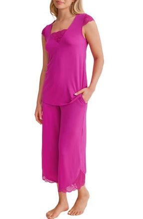 Fleur't Belle &Eacute;poque Lace Trim Knit Capri Pajamas in Passion Fruit at Nordstrom, Size Xx-Large