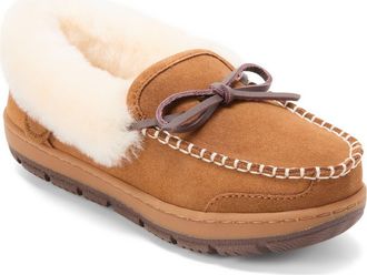 Dearfoams Fireside Gladstone Genuine Shearling Moccasin with Stitching in Chestnut at Nordstrom, Size 9