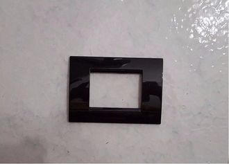 Trade Shop Trade Shop - Placca Placche Placchete Compatibili Living Light In Abs 3 4 7 Posti Colorate - Negro