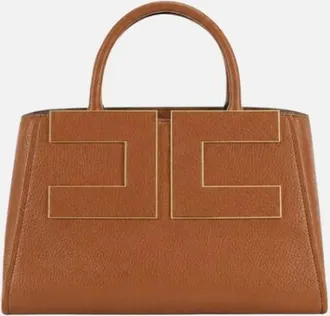 Elisabetta Franchi draagtas