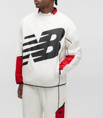 New Balance Hombre Basketball Windbreaker Pullover Top en Blanco, Nylon, Talla XL