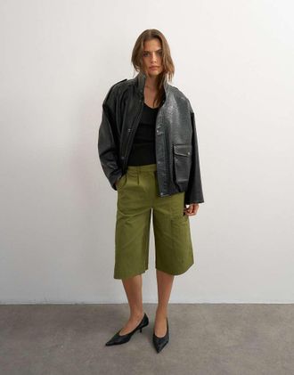 Topshop bermuda longline color kaki-Verde