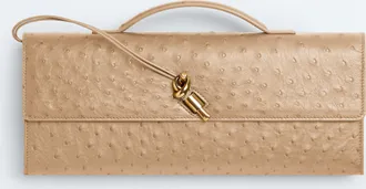 Bottega Veneta Andiamo Clutch - Beige - Women