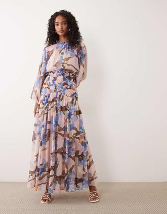 Asos Vestito lungo a campana a maniche lunghe con vita arricciata e stampa floreale romantica-Multi