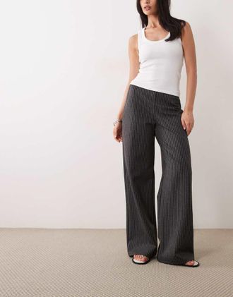 Asos Pantaloni a fondo ampio in jersey blu navy gessato con finiture in pizzo in coordinato-Multi