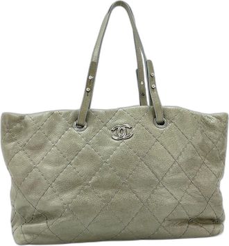 Chanel Green Tote Bag (Pre-Owned)