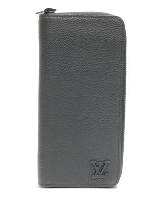 Louis Vuitton 2021-2025 LV Aerogram Zippy wallet - Grey