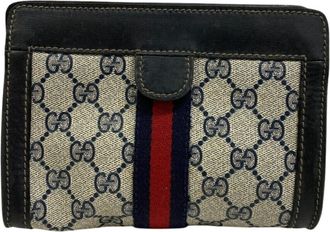 Gucci Brown Navy Gg Supreme Pouch (Pre-Owned)