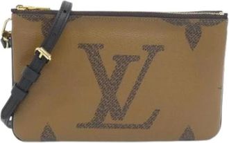Louis Vuitton Pre-owned Cross Body Bags, female, Brown, Size: ONE SIZE Pre-owned Monogram Giant Pochette Double Zip shoulder bag