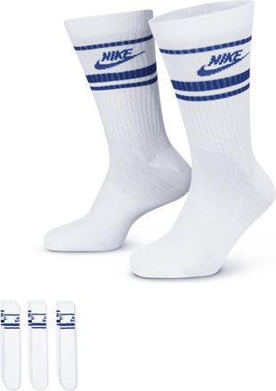 Nike Unisex Nike Sportswear Dri-FIT Everyday Essential Crew Socks (3 Pairs) in White | DX5089-105