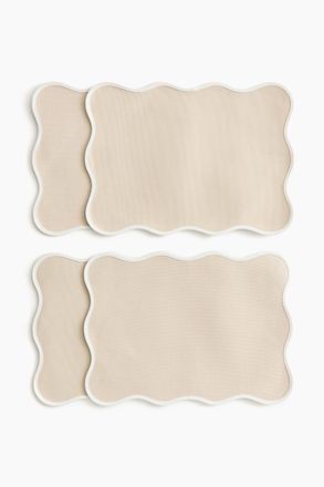 H&M 4er-Pack Wasserabweisende Tischsets - Beige